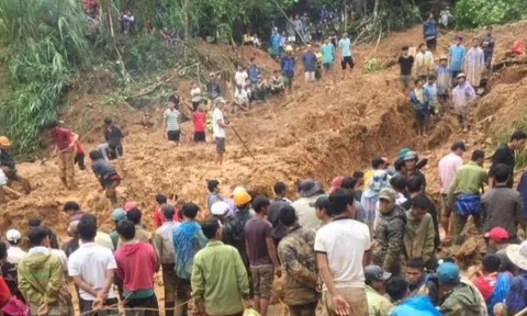 Tìm thấy 6 thi thể trong một gia đình bị vùi lấp ở Quảng Trị